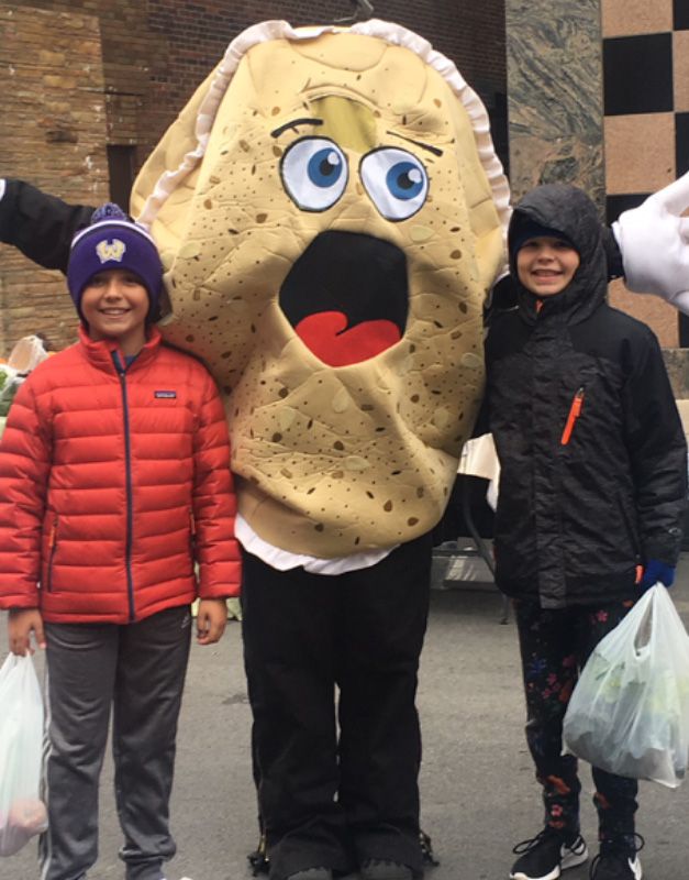 Doughnut man at the DTFM